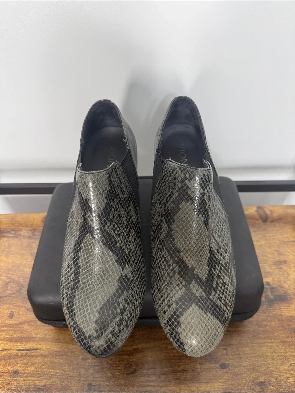 Vionic Stanton Wedge Slip-On Booties in Grey Snake Print Size 9